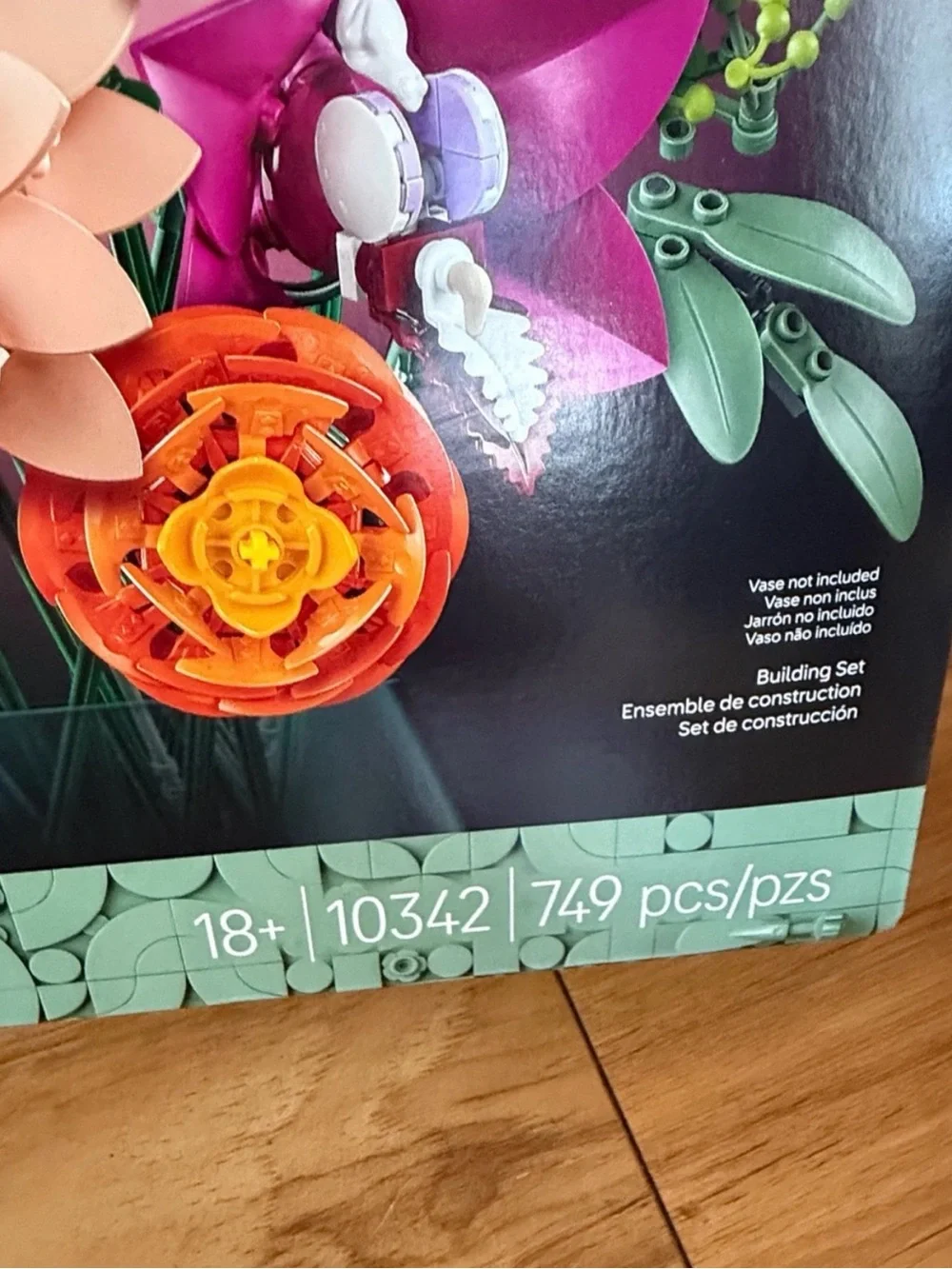 LEGO Pretty Pink Flower Bouquet-Pink, Coral & Orange Botanicals Bouquet